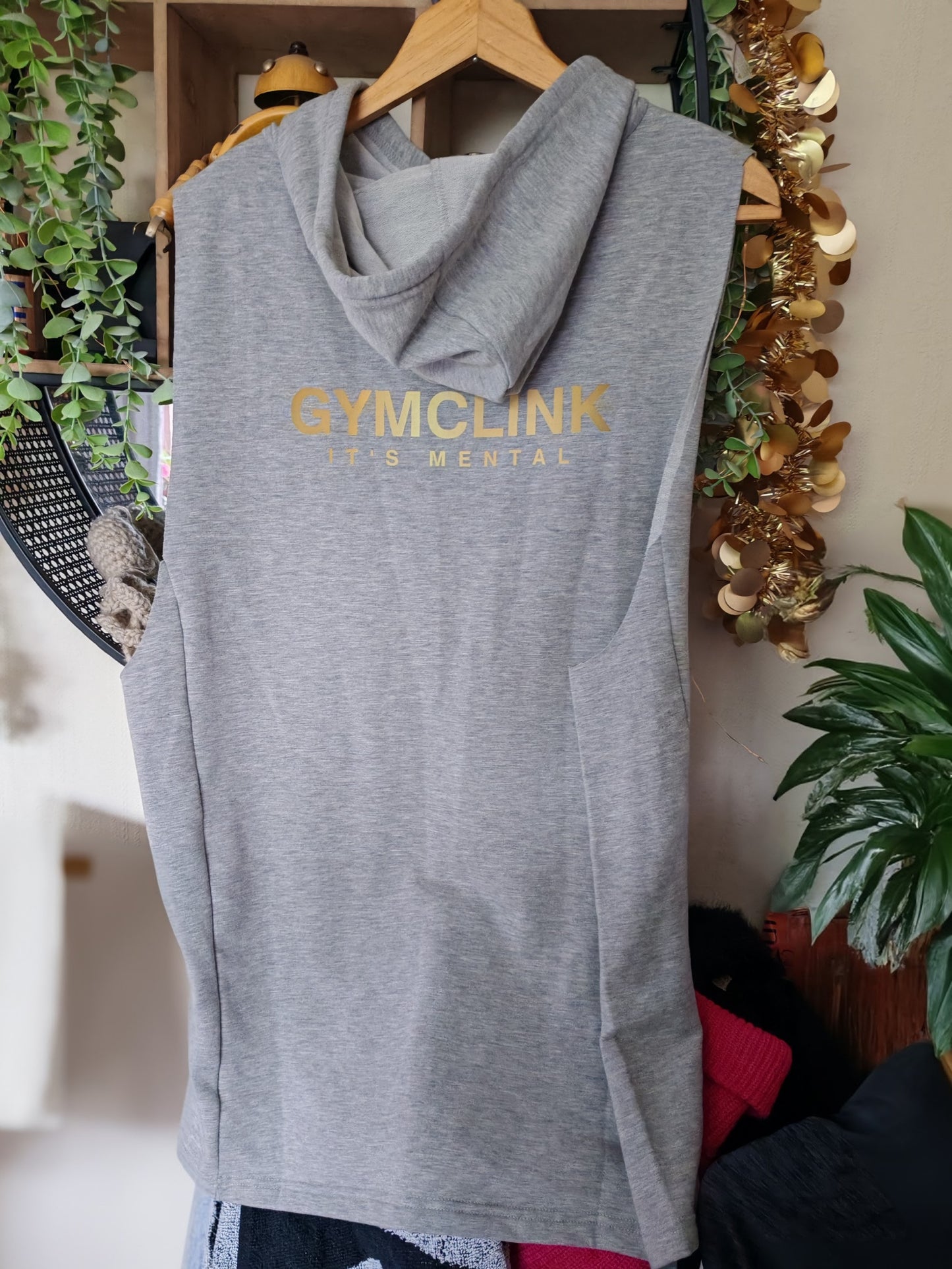 Men's sleeveless GymClink hoodie